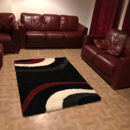 Bed and Breakfast First Choice Great Harrowden Екстер'єр фото